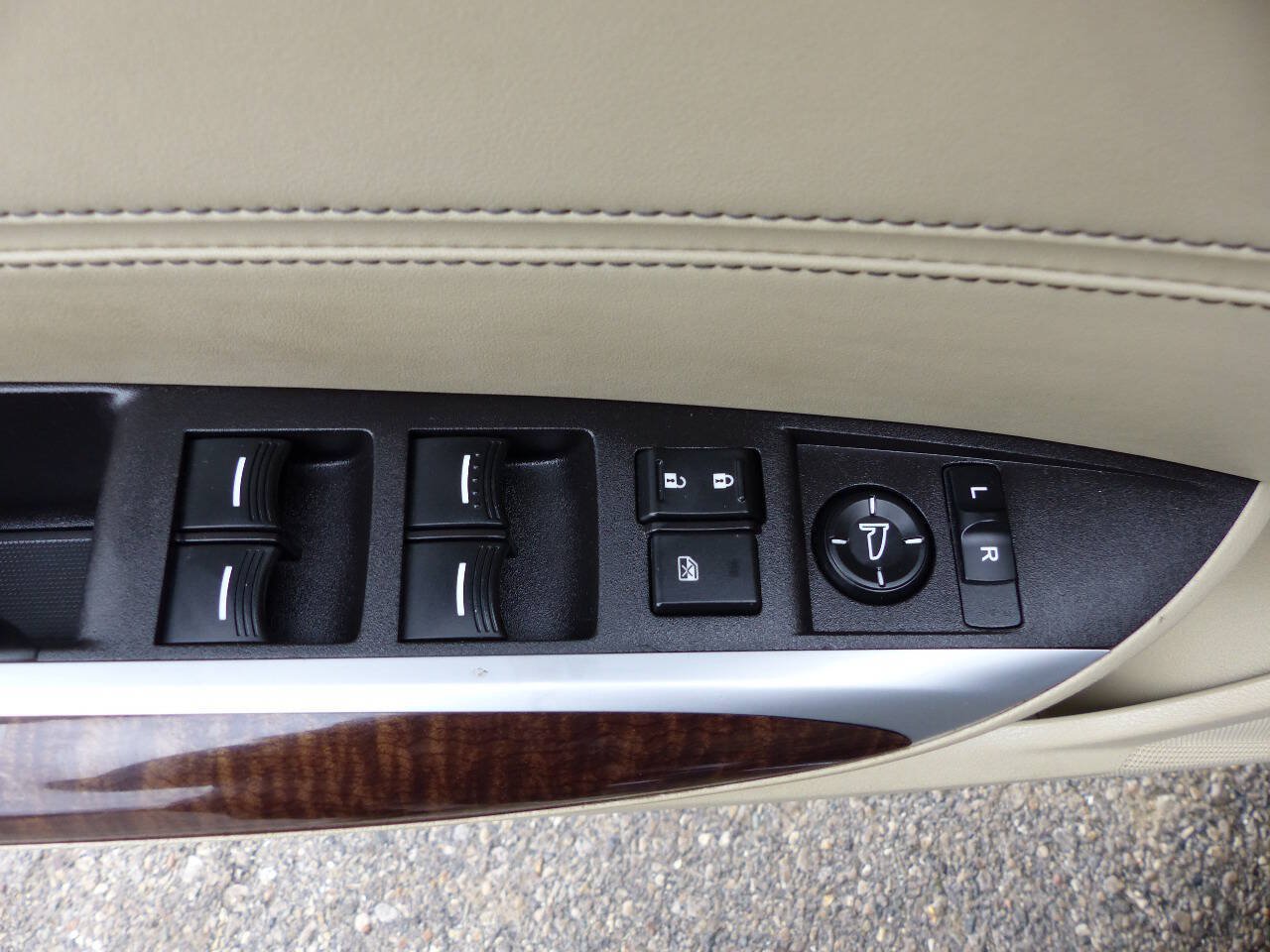 Used 2018 Acura TLX w/ Technology Package FWD image 20