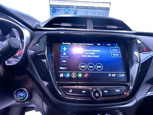 Used 2021 Chevrolet TrailBlazer LT w/ Convenience Package image 23