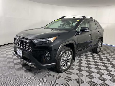 Used 2025 Toyota RAV4 Limited w/ Advanced Technology Package AWD/4WD image 4