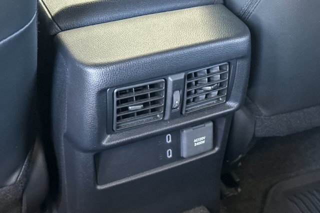 Used 2025 Toyota 4Runner TRD Off-Road Premium AWD/4WD image 16