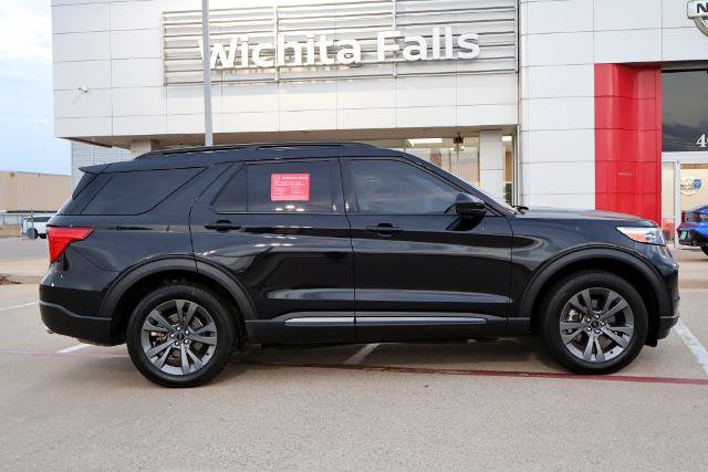 Used 2023 Ford Explorer XLT w/ Equipment Group 202A AWD/4WD image 5