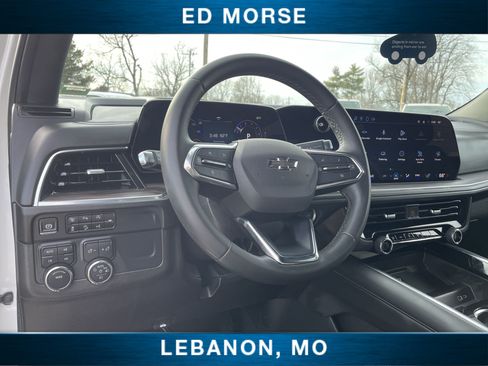 Used 2025 Chevrolet Suburban Z71 AWD/4WD image 33