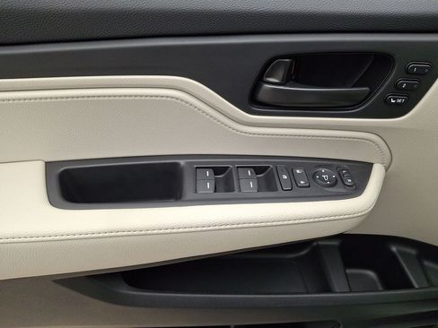 Used 2025 Honda Odyssey EX-L image 13