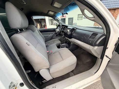 Used 2012 Toyota Tacoma 2WD Regular Cab image 35