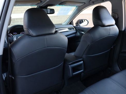 Used 2018 Toyota Camry SE w/ Convenience Package image 17