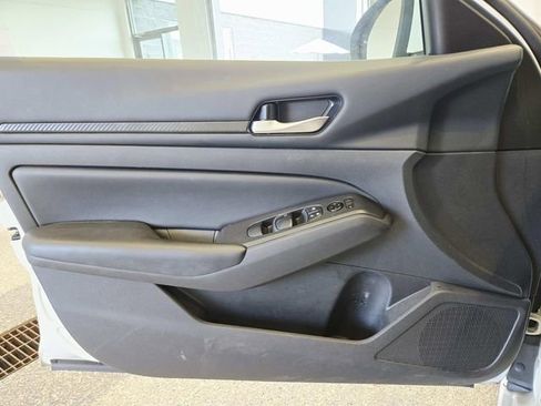 Used 2022 Nissan Altima 2.5 S image 28