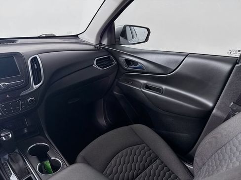 Used 2021 Chevrolet Equinox LT FWD image 22