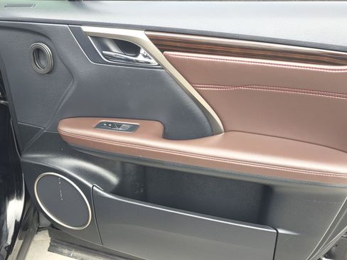 Used 2019 Lexus RX 350L FWD image 16