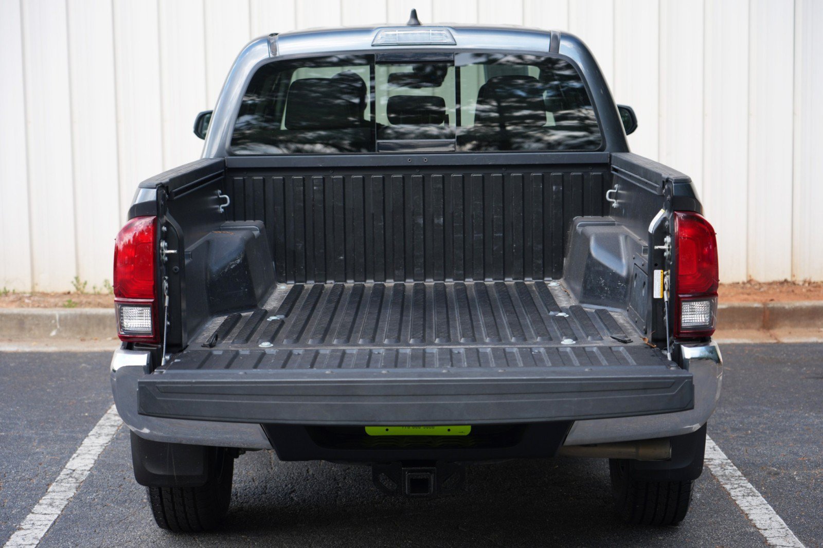 Used 2020 Toyota Tacoma SR5 RWD image 9