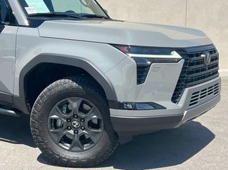 Used 2025 Lexus GX 550 w/ Accessory Package (32) AWD/4WD video 2