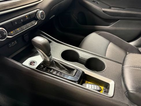 Used 2025 Nissan Altima 2.5 SV FWD image 24