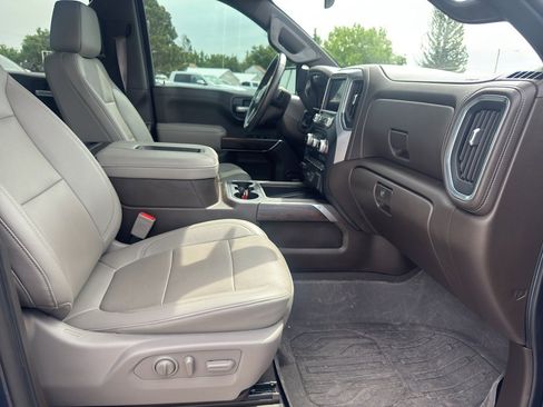 Used 2021 GMC Sierra 1500 SLT w/ SLT Convenience Package AWD/4WD image 16