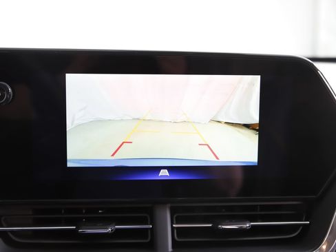 New 2026 Chevrolet Trax ACTIV w/ Driver Confidence Package FWD image 15
