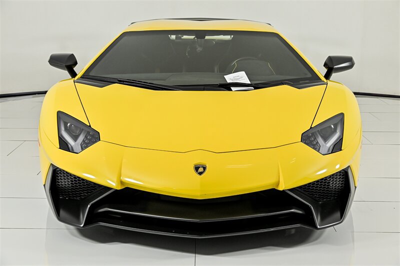 Used 2017 Lamborghini Aventador LP 750-4 Superveloce AWD/4WD image 7