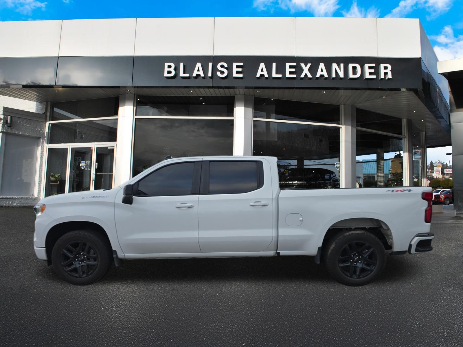 Used 2024 Chevrolet Silverado 1500 RST w/ Convenience Package II AWD/4WD image 7