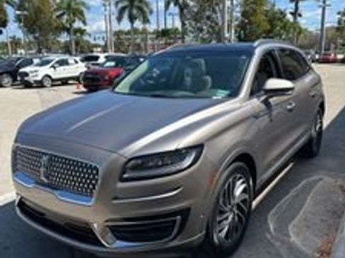 Used 2020 Lincoln Nautilus Reserve w/ Equipment Group 201A image 1