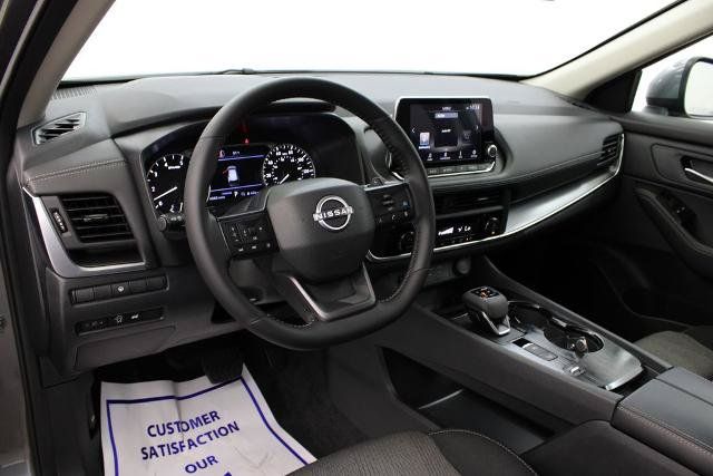 Certified 2026 Nissan Rogue SV FWD image 15