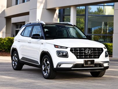 Used 2025 Hyundai Venue Limited