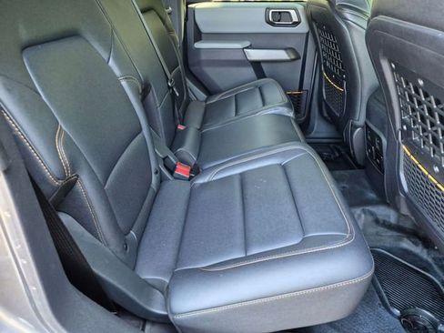 Used 2022 Ford Bronco Badlands AWD/4WD image 18