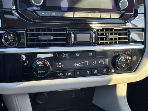 New 2025 Nissan Pathfinder SV w/ SV Premium Package image 22