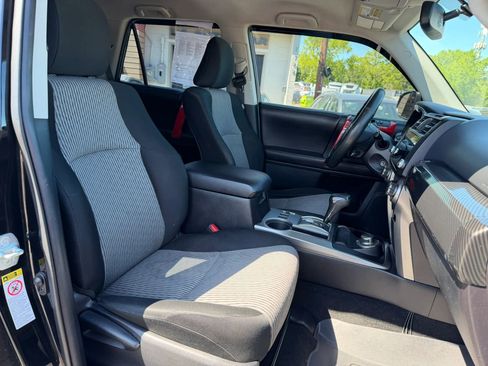 Used 2016 Toyota 4Runner SR5 AWD/4WD image 22