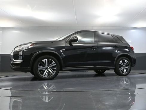 Used 2020 Mitsubishi Outlander Sport SE AWD/4WD image 47