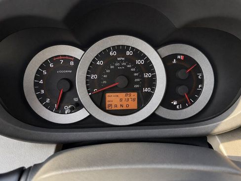 Used 2007 Toyota RAV4 4WD w/ 3rd Row image 16