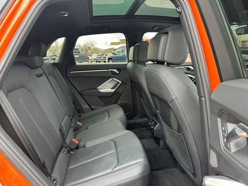 Used 2025 Audi Q3 2.0T Premium image 16