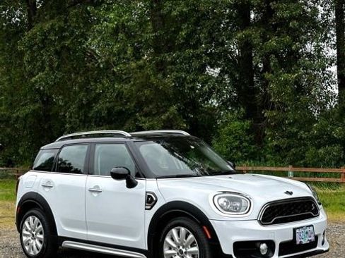 Used 2018 MINI Cooper Countryman S FWD image 1