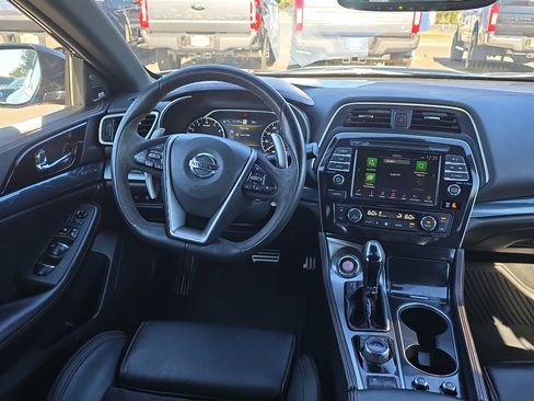 Used 2022 Nissan Maxima SR w/ Sport Mat Group image 21