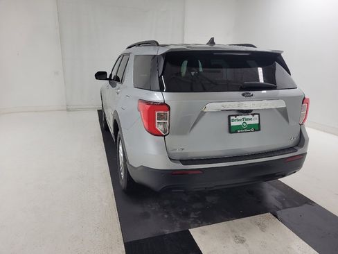 Used 2022 Ford Explorer XLT image 6