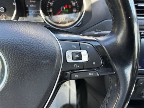 Used 2018 Volkswagen Jetta SE image 27