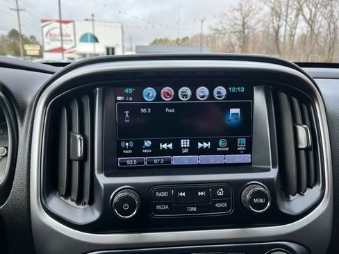 Used 2018 Chevrolet Colorado LT w/ LT Convenience Package image 10