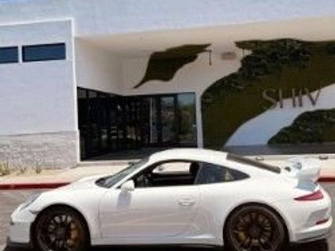 Used 2014 Porsche 911 GT3 RWD image 5