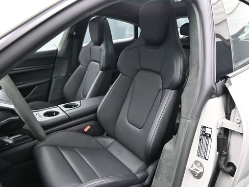 New 2026 Porsche Taycan GTS AWD/4WD image 6