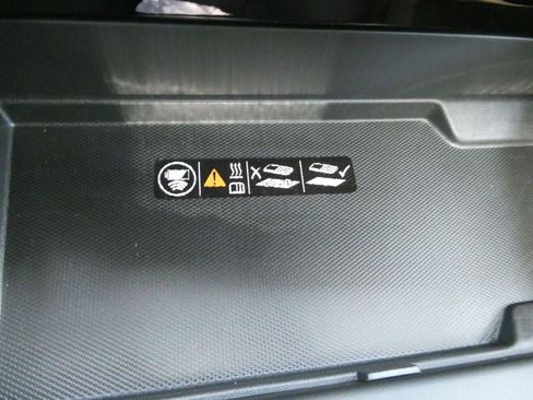 New 2026 Chevrolet Suburban High Country AWD/4WD image 29