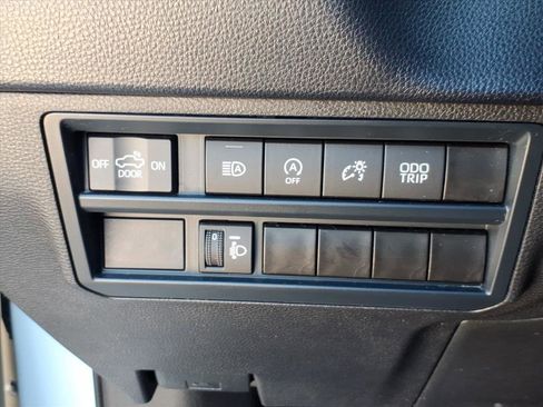 Used 2025 Toyota Tundra SR image 30