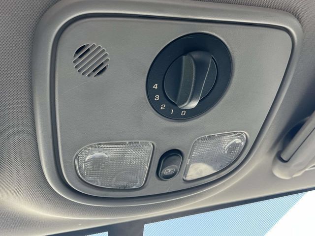 Used 2005 Pontiac G6 GT FWD image 27