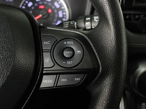 Used 2020 Toyota RAV4 XLE w/ Convenience Package image 25