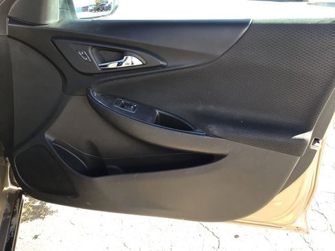 Used 2018 Chevrolet Malibu LT image 7