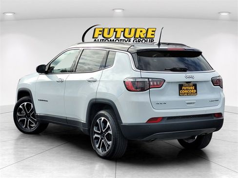 Used 2024 Jeep Compass Limited image 7