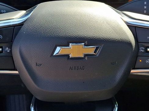 Used 2025 Chevrolet Equinox LT FWD image 19