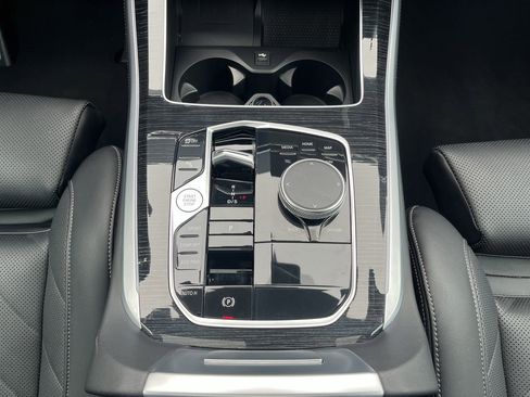 Certified 2024 BMW X5 sDrive40i w/ M Sport Package image 28