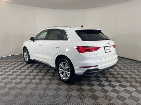 Used 2025 Audi Q3 2.0T Premium image 3