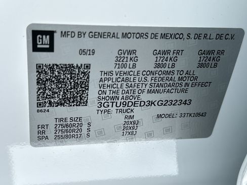 Used 2019 GMC Sierra 1500 SLT w/ SLT Premium Plus Package AWD/4WD image 28