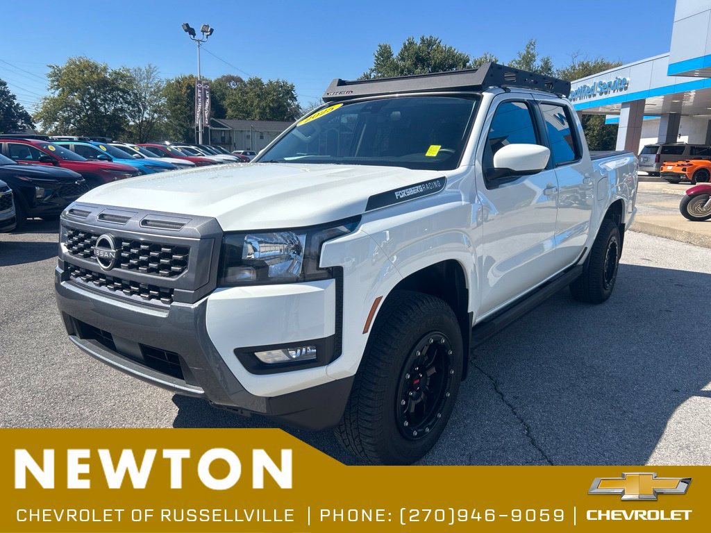 Used 2025 Nissan Frontier SV w/ SV Convenience Package AWD/4WD image 3