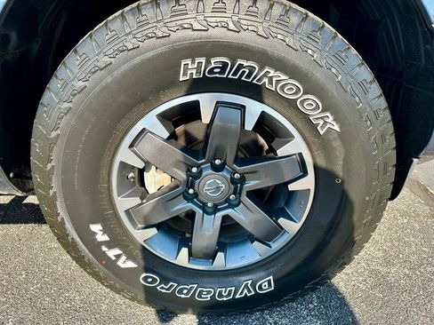 Used 2018 Nissan Frontier Desert Runner RWD image 24