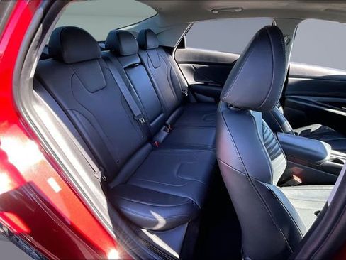 Used 2023 Hyundai Elantra Limited w/ Cargo Package image 24