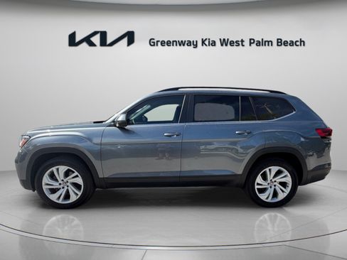 Used 2021 Volkswagen Atlas SE w/ Towing Package FWD image 4