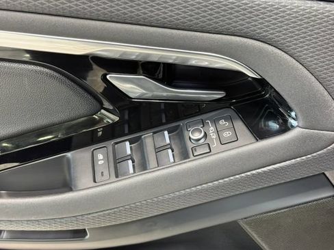 Used 2020 Land Rover Range Rover Evoque S AWD/4WD image 13